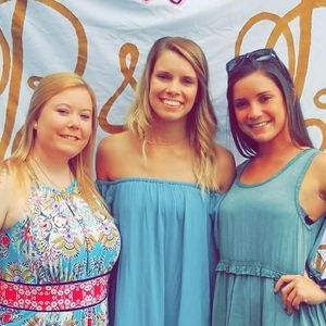 Meet your Posher, Danielle